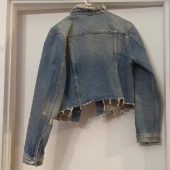 GRLFRND Cara Distressed Cropped Denim Jacket in Mary Jane XS - Picture 6 of 6